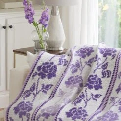 Bed Of Roses Afghan -Crocheting Supplies Store M95357e